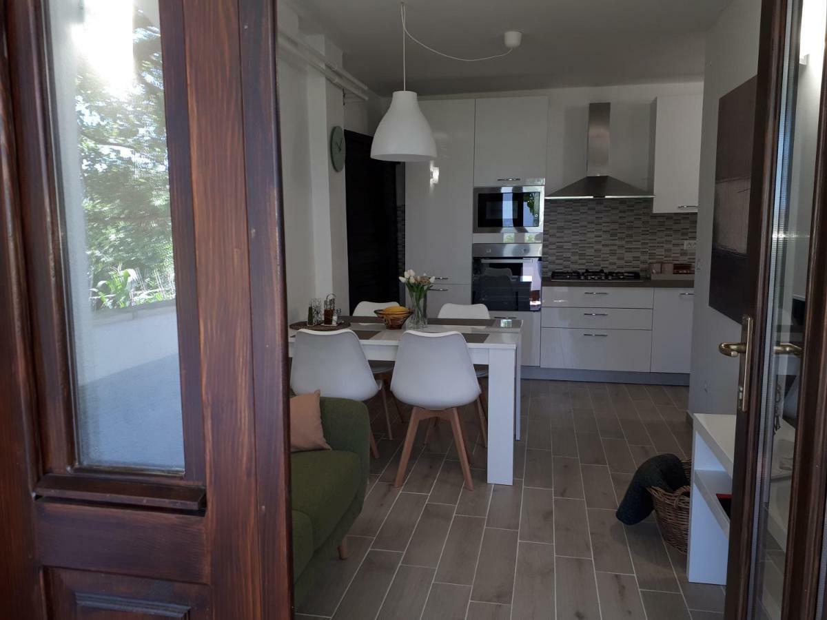 Villa Zoe ポレッチ エクステリア 写真
